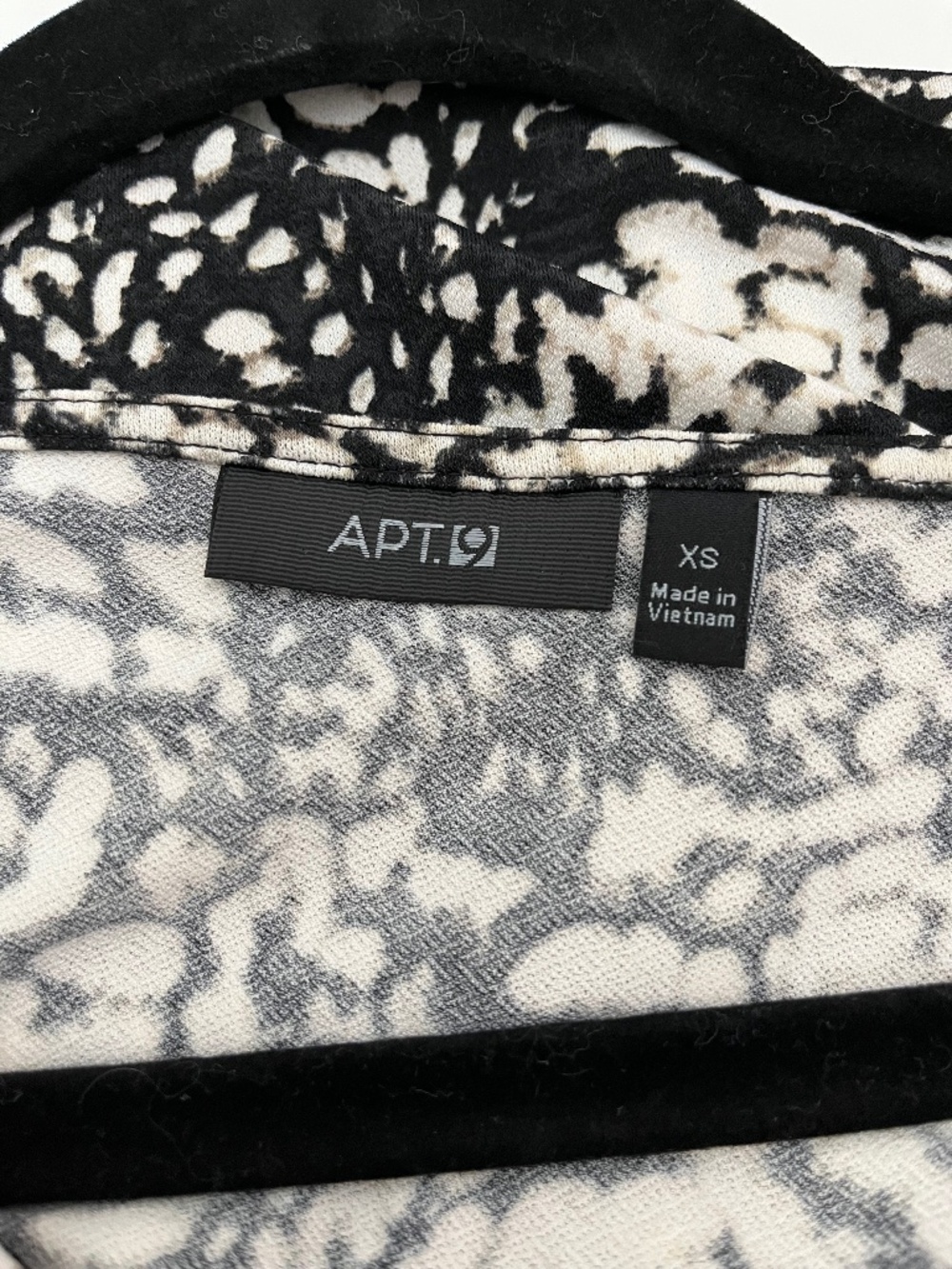 APT 9 Wrap Dress ! Only worn once ! Size XS!